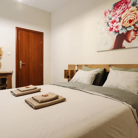 Floret Apartment Thessaloníki Eksteriør billede